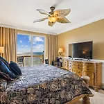 Calypso 1205 - Amazing Condo! Free Fun! Sleeps 4, Free Beach Chairs Condo