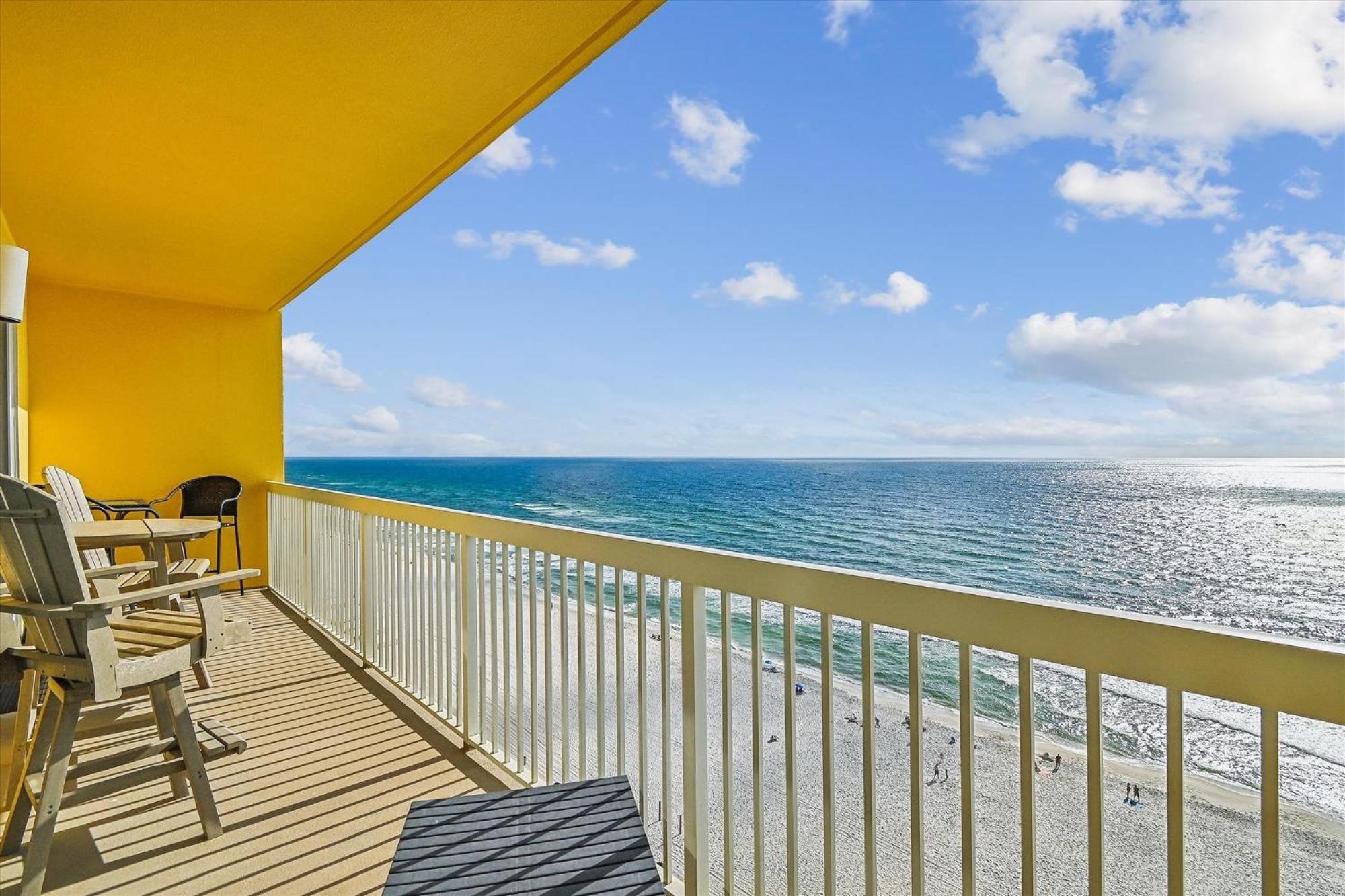 Calypso 1205 - Amazing Condo! Free Fun! Sleeps 4, Free Chairs Apartment Panama City Beach